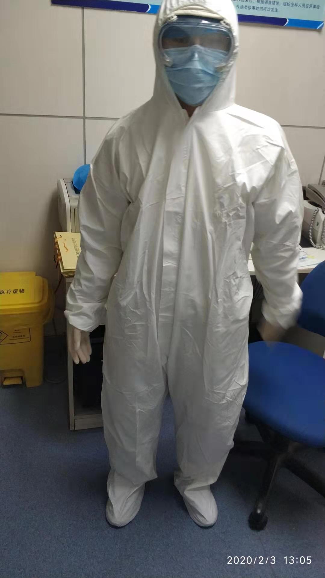 战疫在一线的玉医普放室